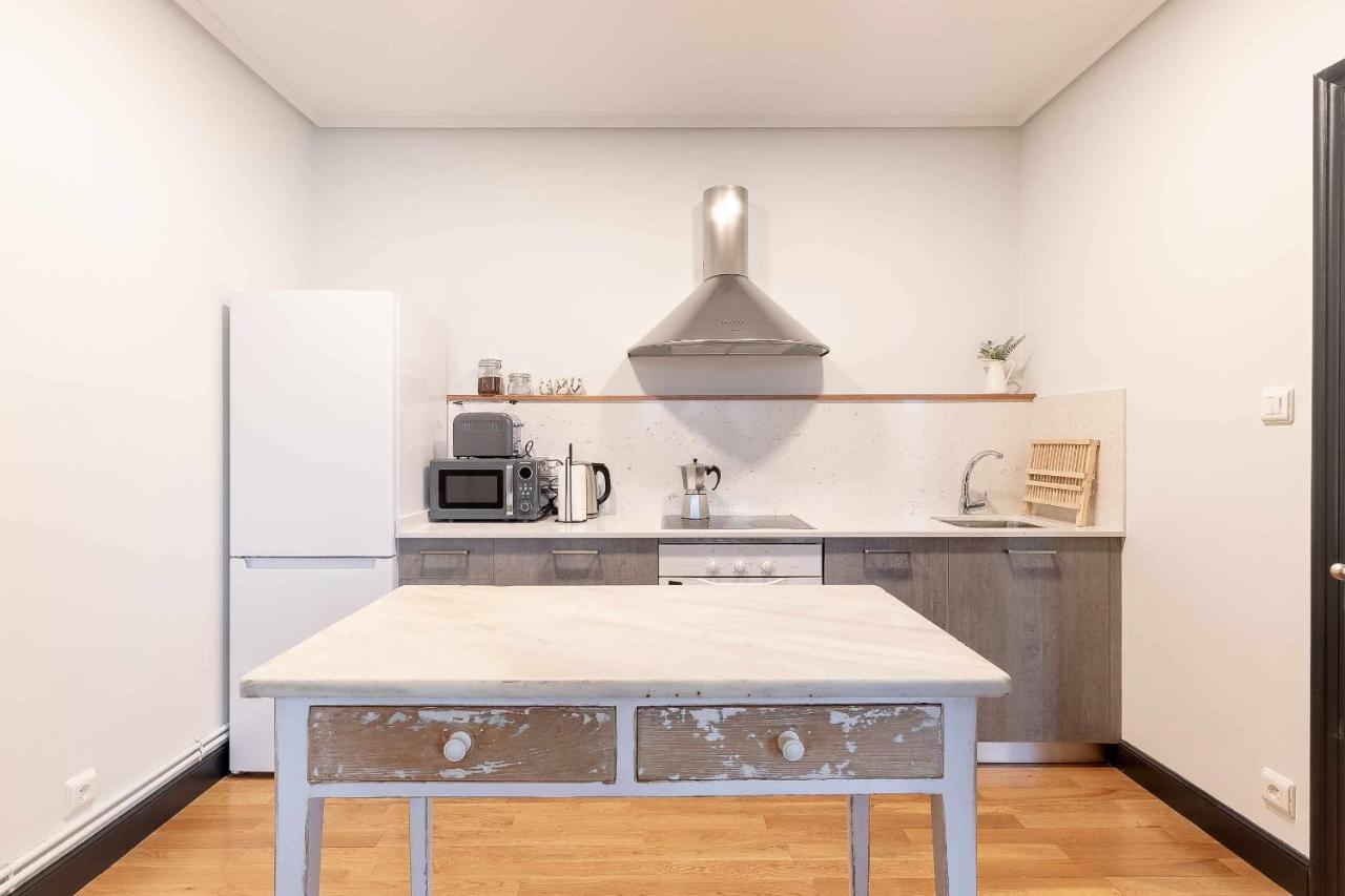 Apartamento Kuia Con Vistas Frontales A La Ria De Bilbao Cerca Del Metro Erandio Bagian luar foto