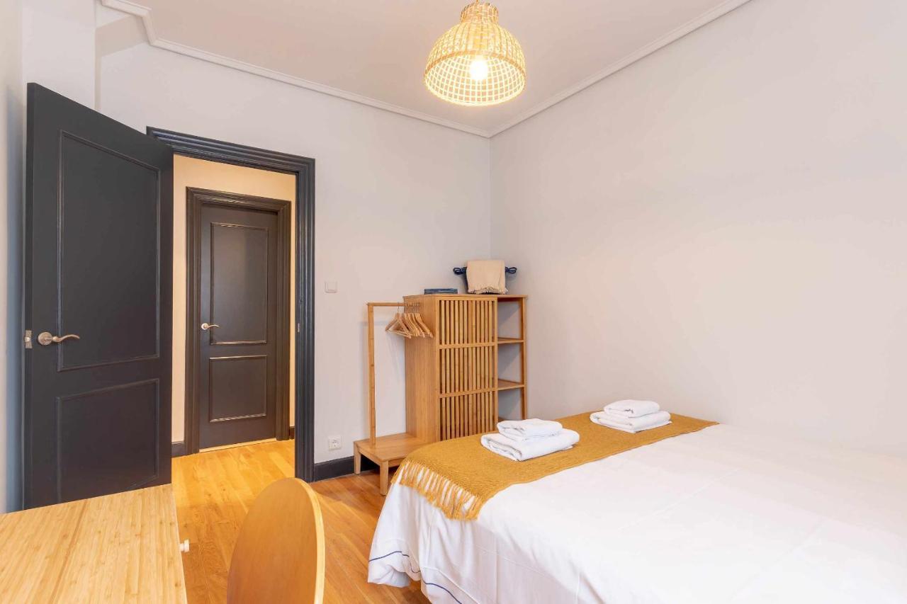 Apartamento Kuia Con Vistas Frontales A La Ria De Bilbao Cerca Del Metro Erandio Bagian luar foto